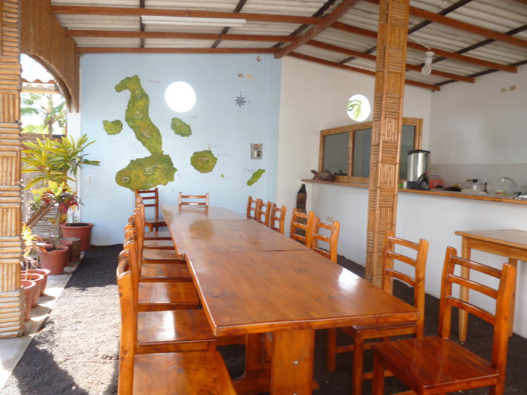 Gran Hostal Tintorera Puerto Villamil Exterior photo